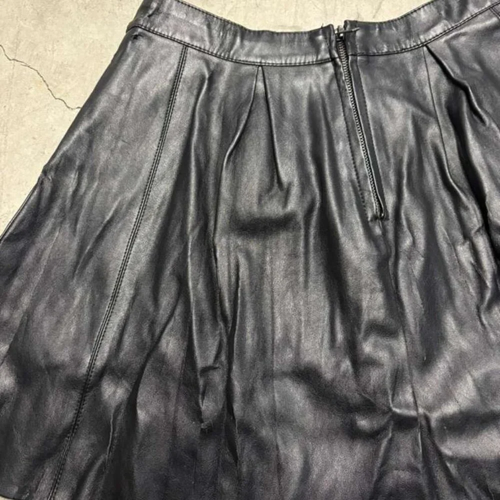 Forever 21 black M short skirt